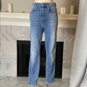 Zara Mid Rise Stretchy Jeans